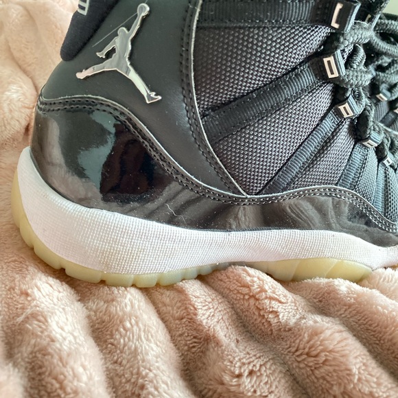 Jubilee Jordan 11s original - Picture 3 of 8